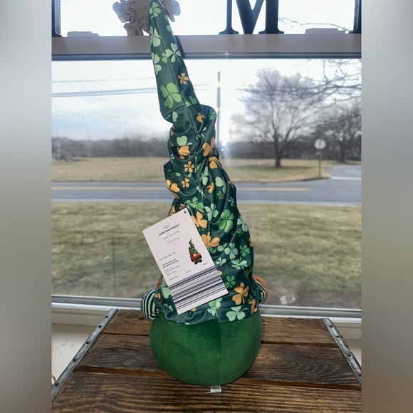 Green Leprechaun St. Patrick's Day Gnome - Irish - Picture 4 of 6